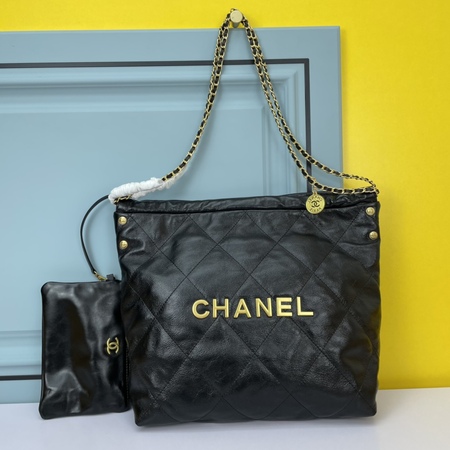 Chane* 22 Handbag Gold-Tone Material Black 40x33x8 cm