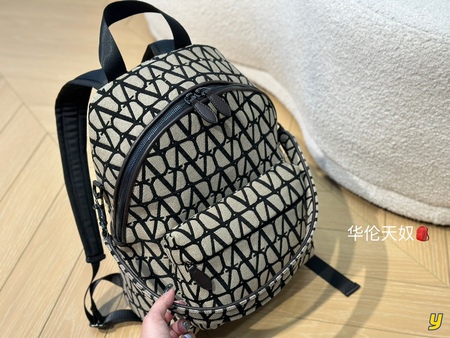 Valentin* Backpack 4 Colors 30x40cm