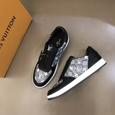 L*V Monogram Calfskin Sneakers Shoes Grey for Men Size 38-44