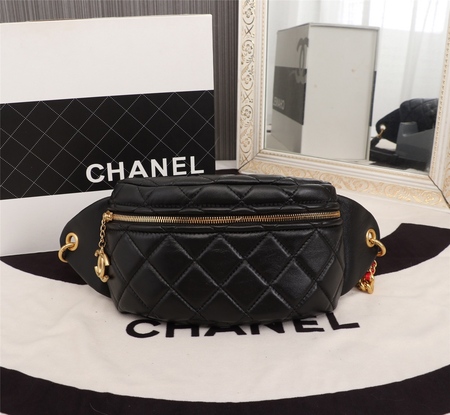 Chane* Lambskin Waist Bag Black 39x14x6 cm