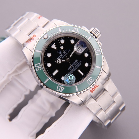 Role* Submariner Date 41 mm Green/Black/Blue