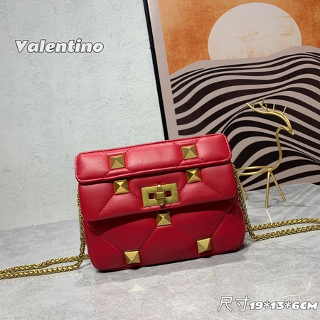 Valentin* Roman Stud Bag Red 19x13x6 cm