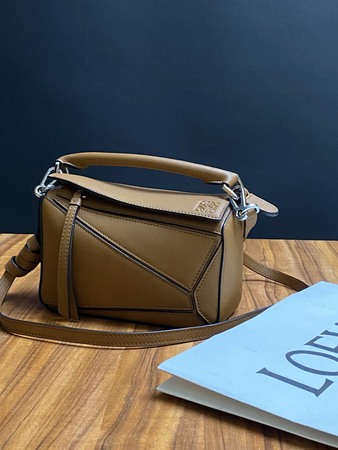 LOEW* Calfskin Mini Puzzle Bag Tan 18x12.5x8 cm