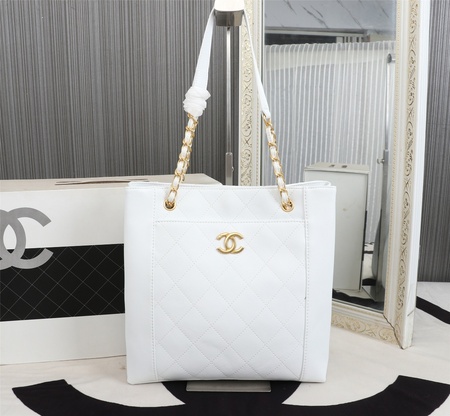 Chane* Calfskin Tote Bag White 30x29x7.5 cm