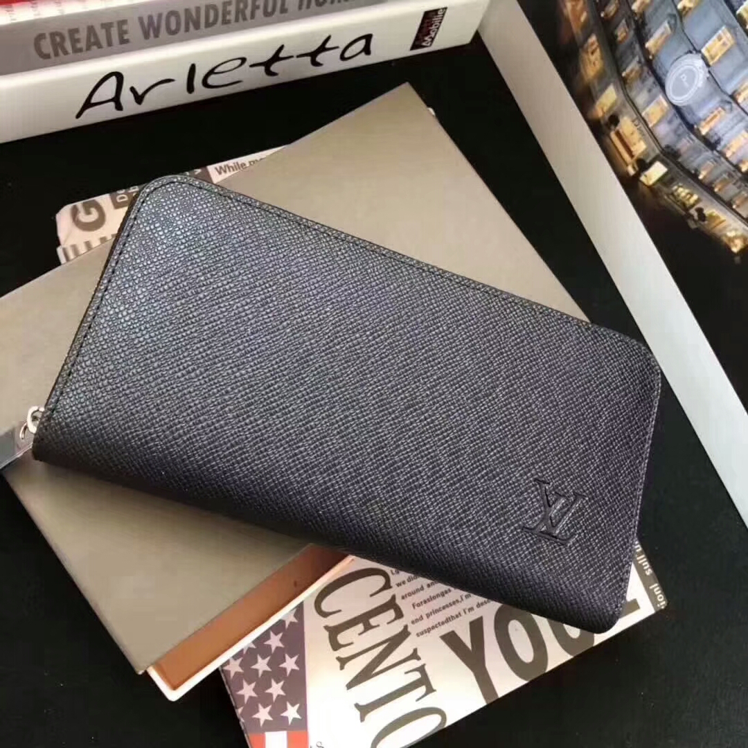 M66540 Brazza Monogram Wallet Black 19x10 cm