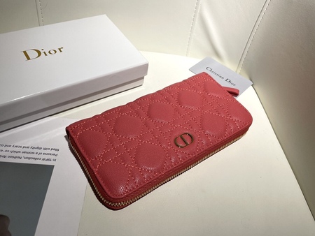 Dio* Calfskin Zipper Wallet Red 19x10.5x3.5 cm