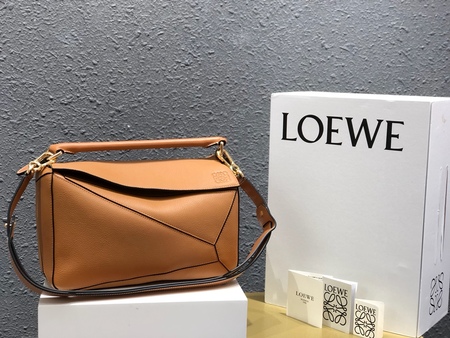 LOEW* Calfskin Medium Puzzle Bag Tan 29x18x12 cm